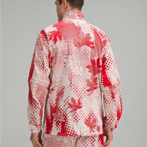Lululemon Men’s Team Canada Convertible Jacket - Picture 3 of 7